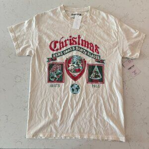 Livylu “HERE COMES SANTA CLAUS” T-shirt Distressed Women SMALL Cotton Boho NWT